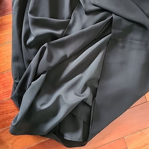 BCBG Sleeveless Cocktail Dress Lined Double Hook Neck Date Night Party Cute Sexy - Picture 6 of 8